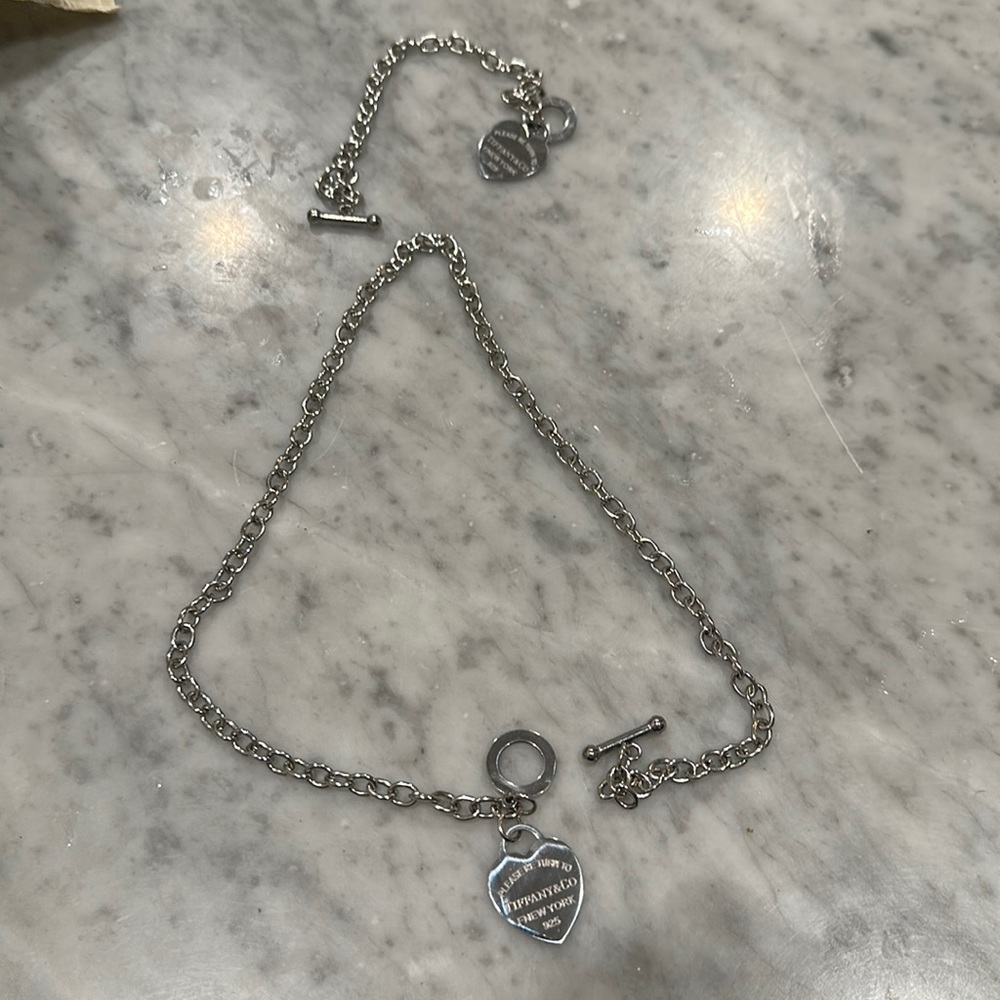 Silver heart charm and necklace matching set!